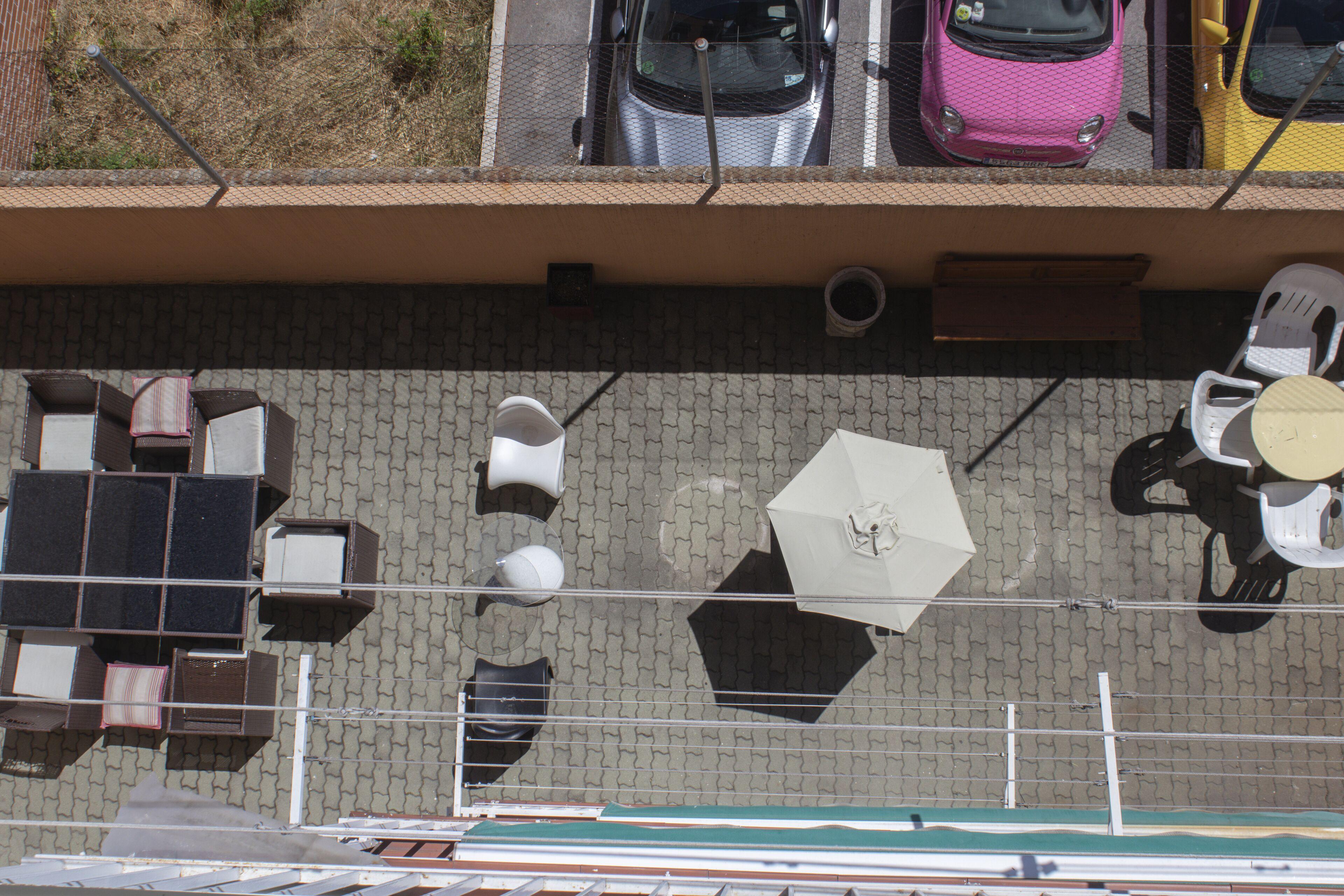 Residencia 12 Octubre Bed & Breakfast - Madrid — Photos 1